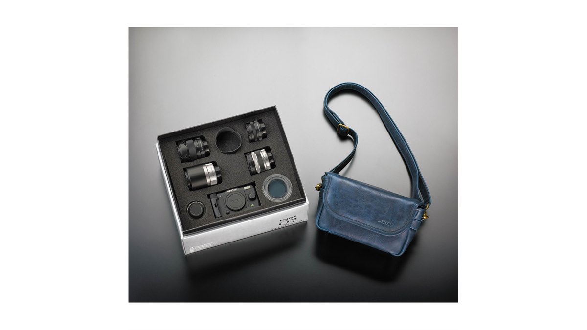 リコー、1000セット限定の「PENTAX Q7 プレミアムキット」 - 価格.com