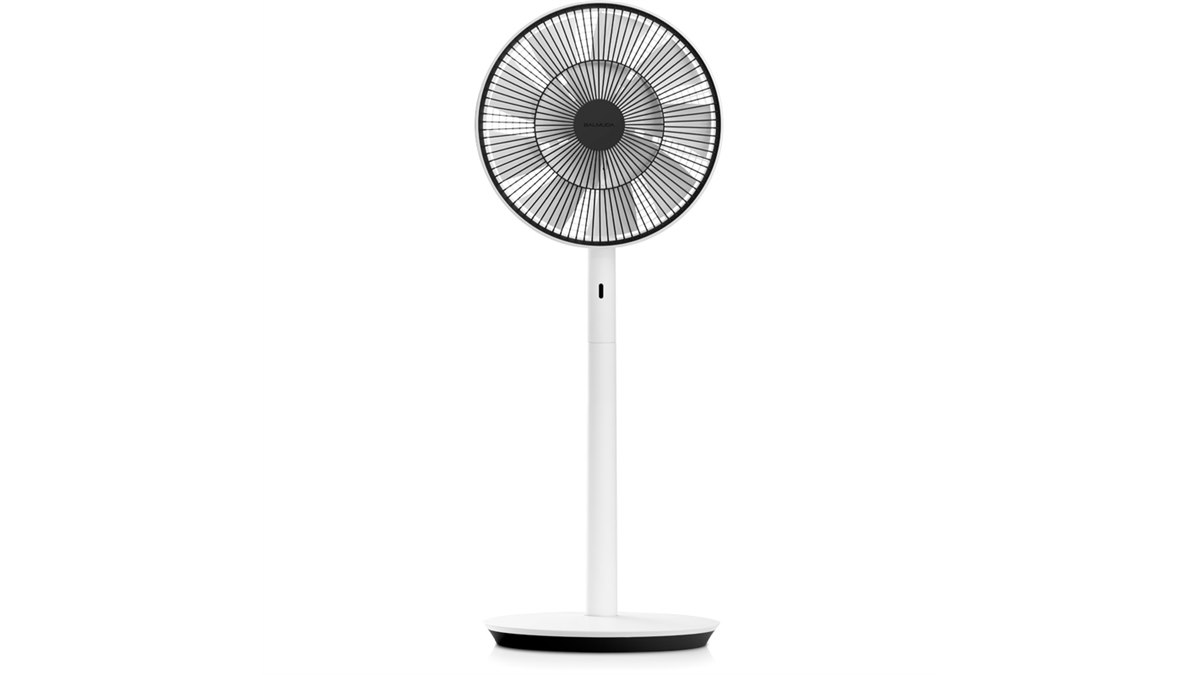 バルミューダ、「自然界の風」を再現した扇風機「GreenFan Japan