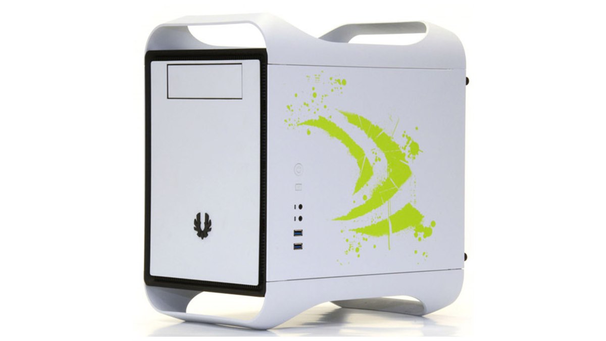 BitFenix、NVIDIAとコラボしたキューブ型PCケース - 価格.com