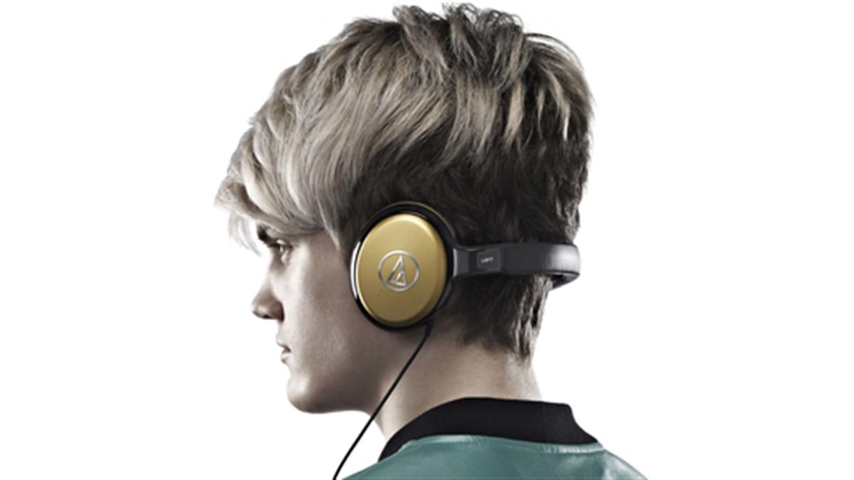 希少・バックバンド型／audio-technica ヘッドホン／送料込 希少・バックバンド型／audio-technica ヘッドホン／送料込 希少