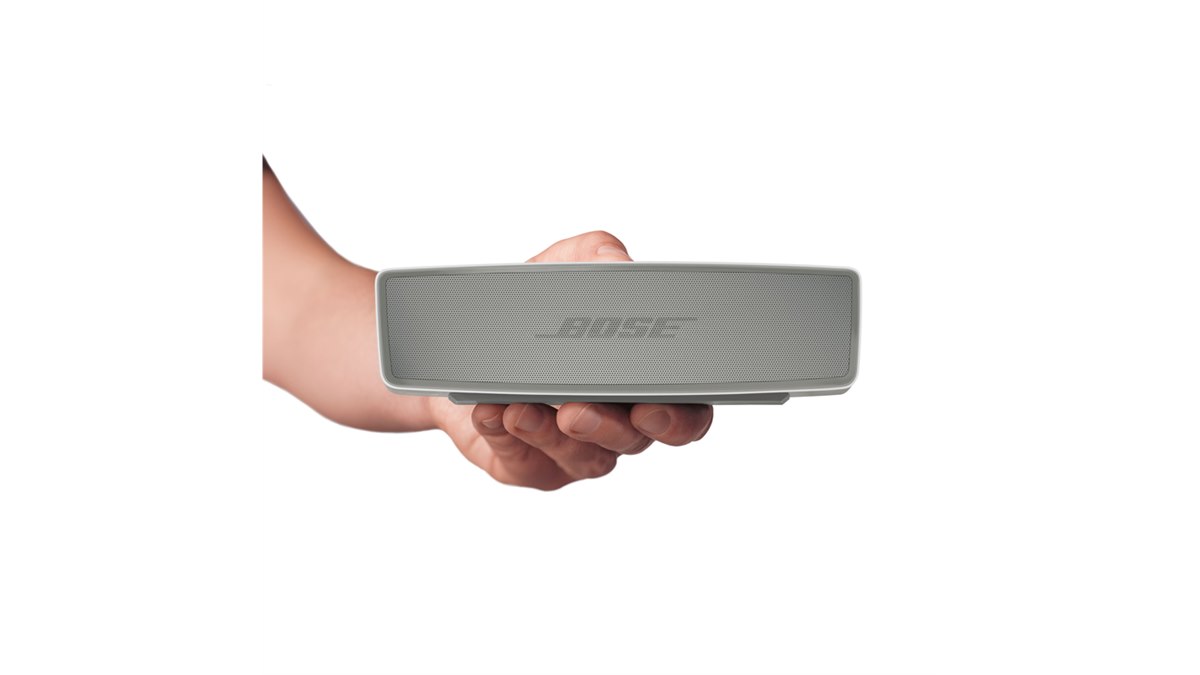 BOSE、ボーズサウンドでハンズフリー通話できる「SoundLink Mini II」 - 価格.com