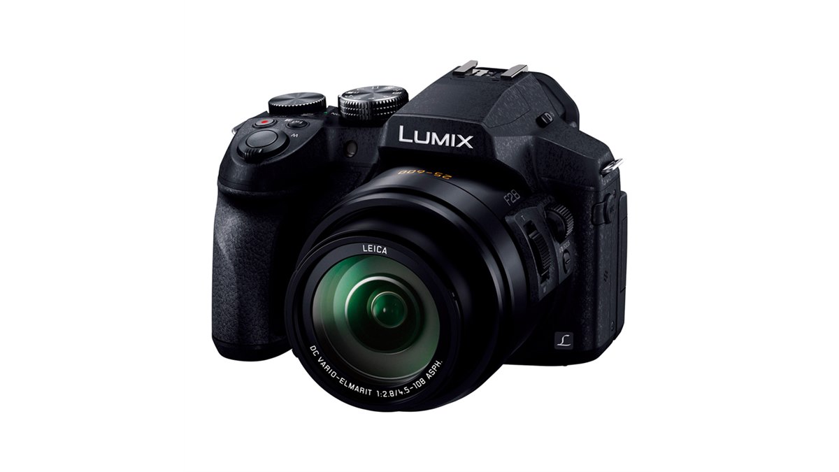 パナソニック、4K対応の光学24倍コンデジ「LUMIX FZ300」を9/17発売