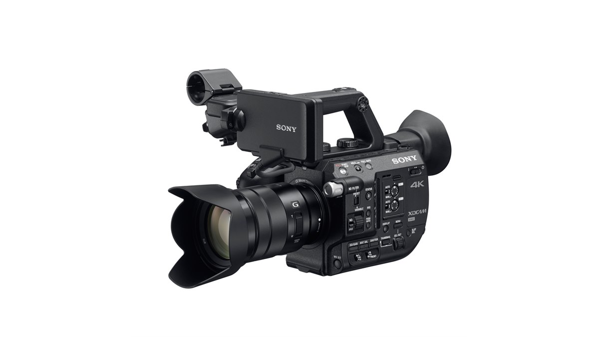 ソニー、本体重量0.8kgの4K対応XDCAMメモリーカムコーダー「PXW-FS5」 - 価格.com