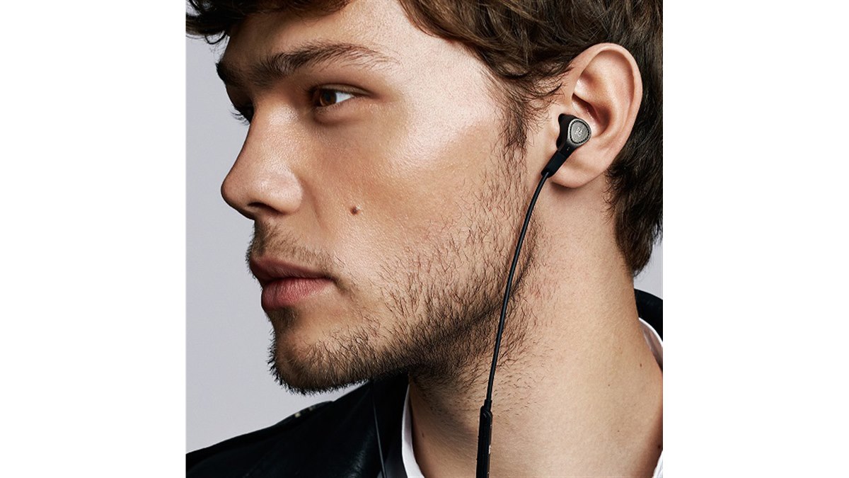 B&O Play、アルミ削り出しの「BeoPlay H3」ノイズキャンセリングモデル