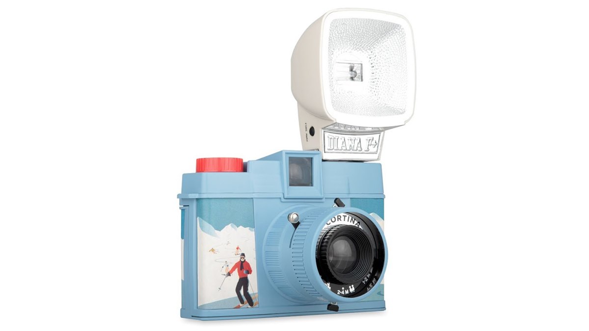ロモ、イタリアの冬モチーフのフィルムカメラ「Diana F+Cortina」など 