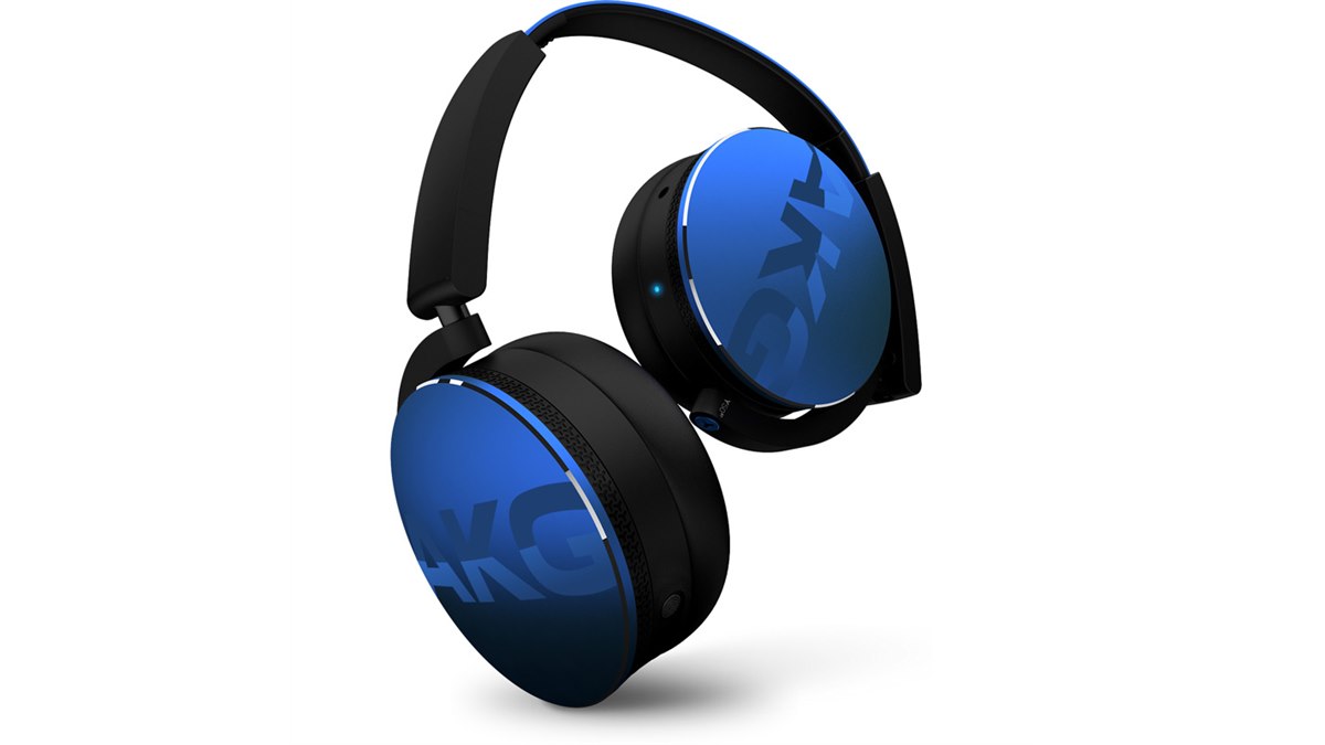 AKG、高剛性アルミイヤーカップ採用のBluetoothヘッドホン