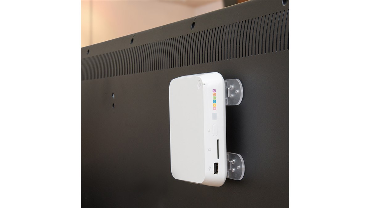 バッファロー、デジタルサイネージに特化した「おもいでばこ」セット