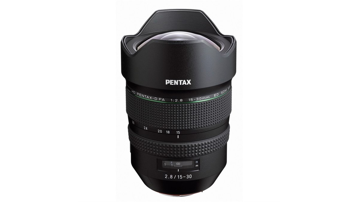 リコー、フルサイズ対応の超広角大口径ズーム「HD PENTAX-D FA 15