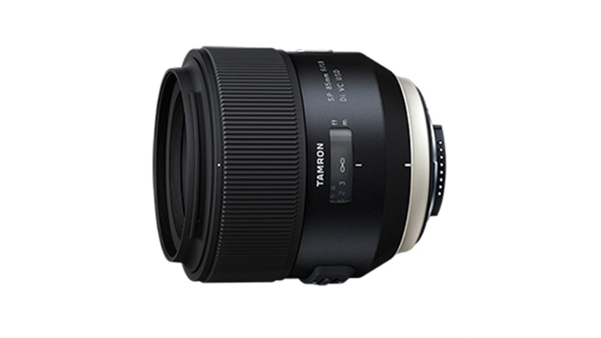 タムロン、フルサイズ対応の中望遠レンズ「SP 85mm F/1.8 Di VC USD
