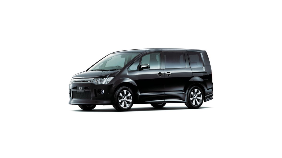 三菱、「デリカD：5」の特別仕様車を2車同時発売 - 価格.com