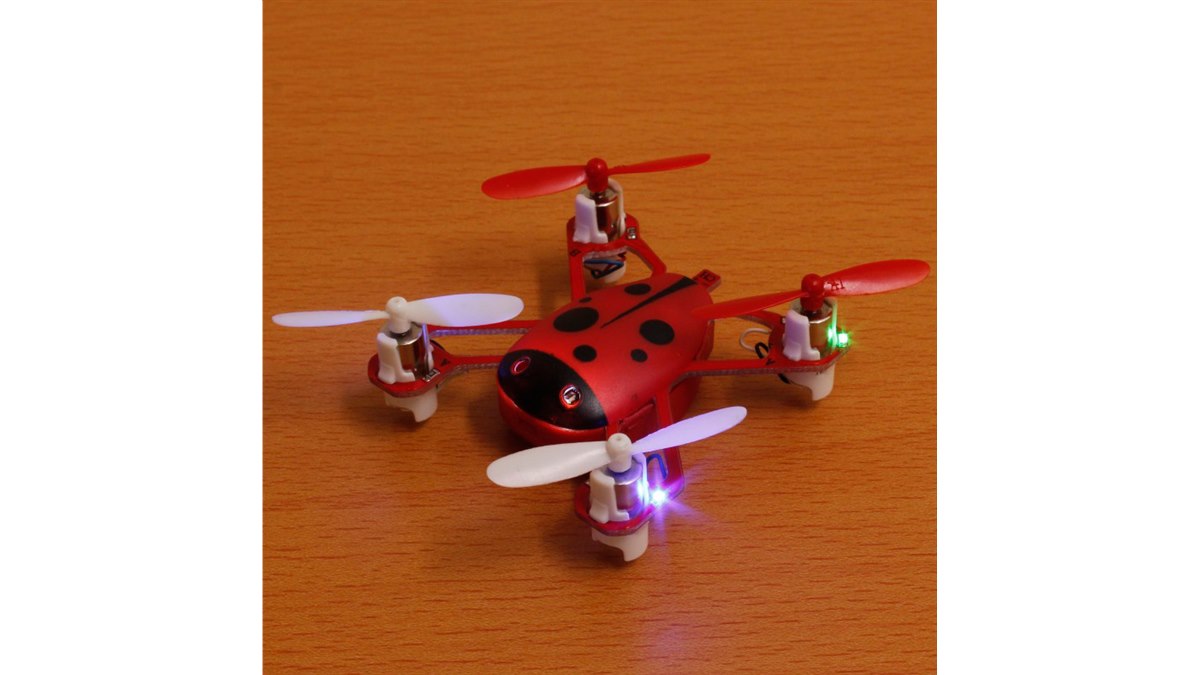 上海問屋、直径5cmの“昆虫型”着せ替えパーツ付きミニドローン - 価格.com