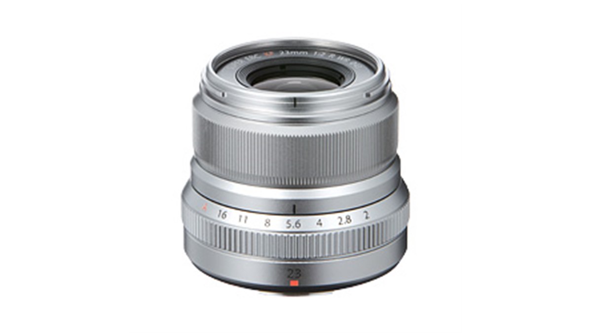富士フイルム、「XF23mmF2 R WR」シルバーモデルを2/16に発売延期