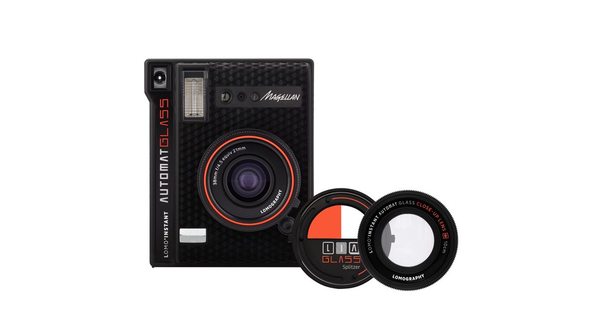 ロモ、冒険家マゼランの航路をイメージした「Lomo'Instant Automat