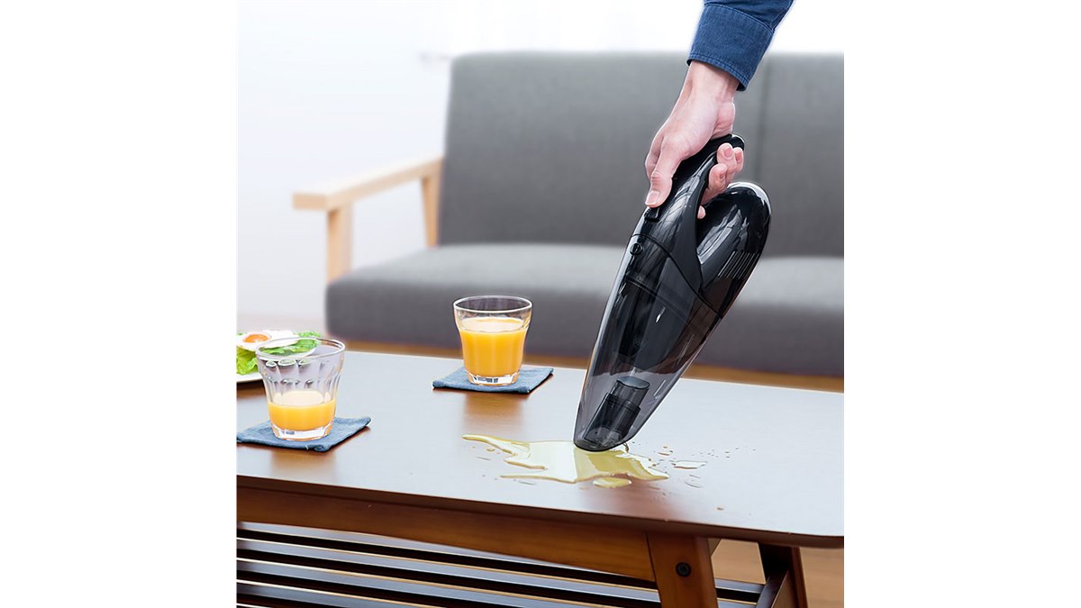 サンワ、液体も吸える3,500円の充電式ハンディクリーナー - 価格.com