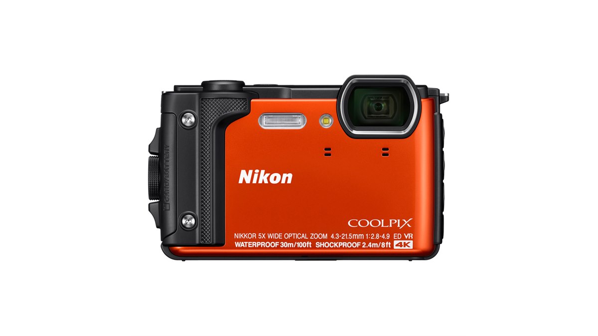 ニコン、4K/30p動画撮影に対応したタフコンデジ「COOLPIX W300