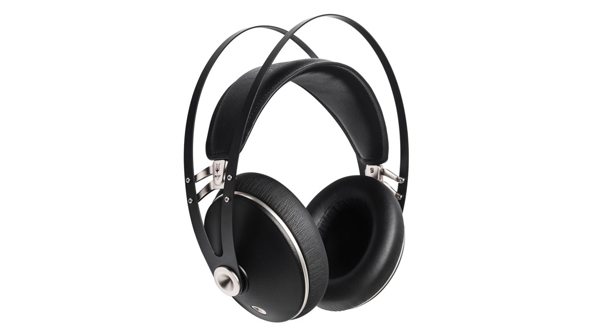 Meze、漆黒の“coal black”テクスチャー加工を施した「99 Neo」 - 価格.com