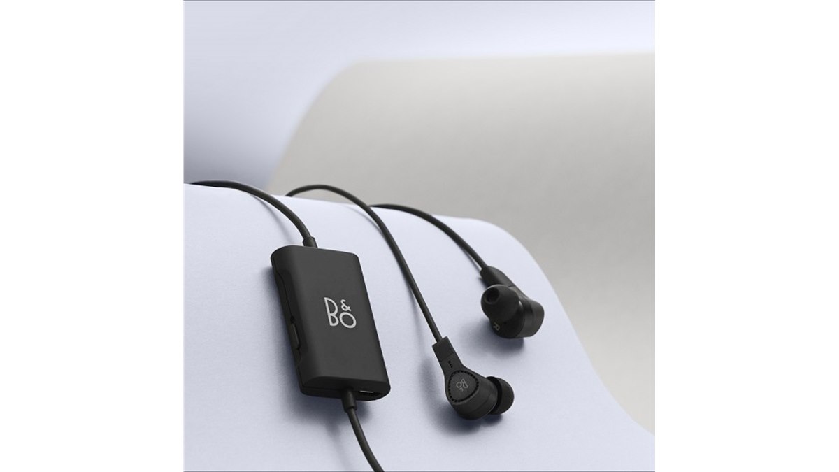B&O Play、ハイブリッド式アクティブNC搭載イヤホン「Beoplay E4 Black