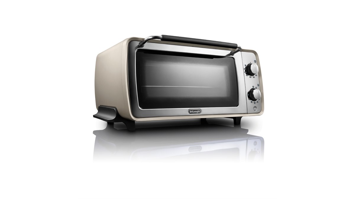 デロンギ、ハイパワー1200Wになって本格オーブン料理もできる「EOI407J