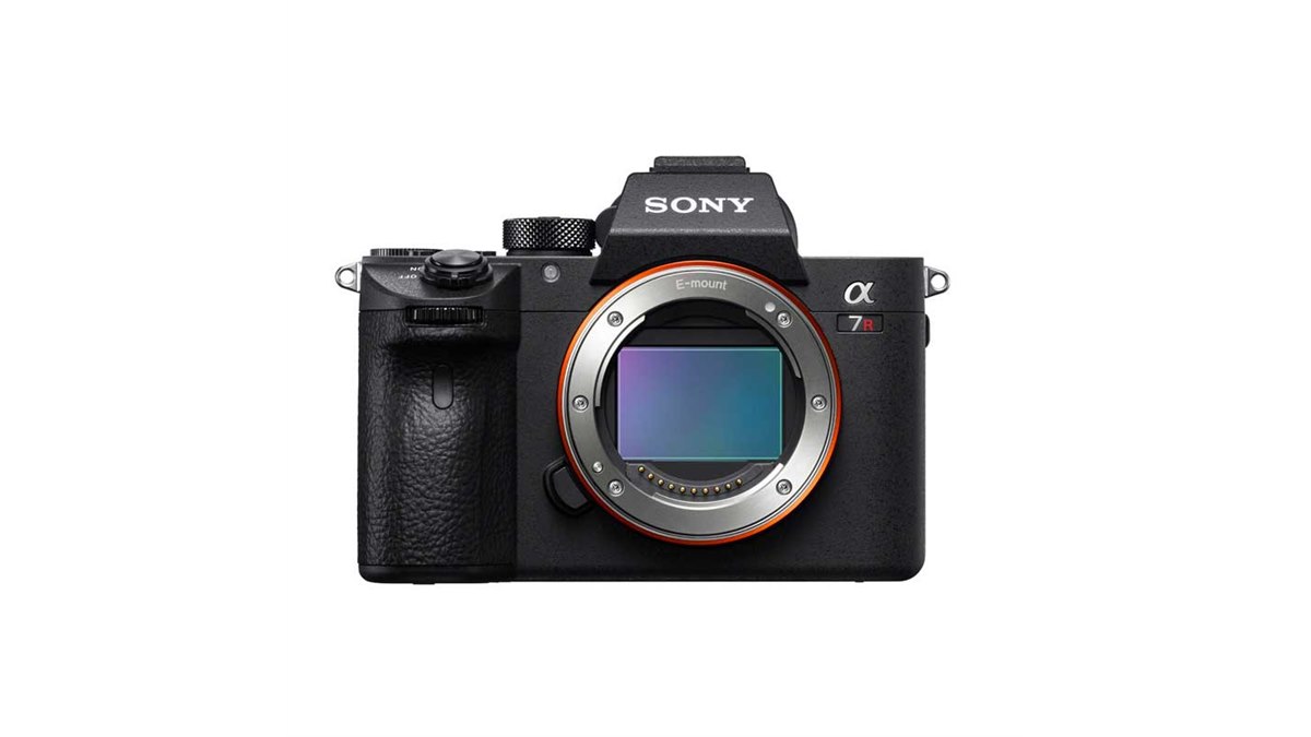 ソニー、 「α7R III」「α5100ダブルズームレンズキット」の供給不足を 