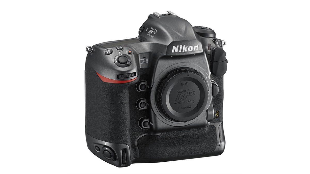 2017年 カメラ 年間ランキング】ニコン100周年記念モデル発表がトップ