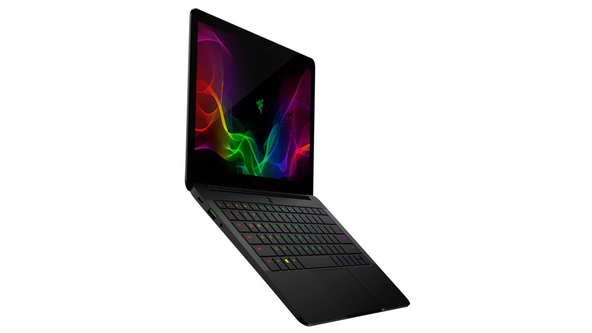 Razer、Core i7 8550U装備の薄型ノートPC「Razer Blade Stealth