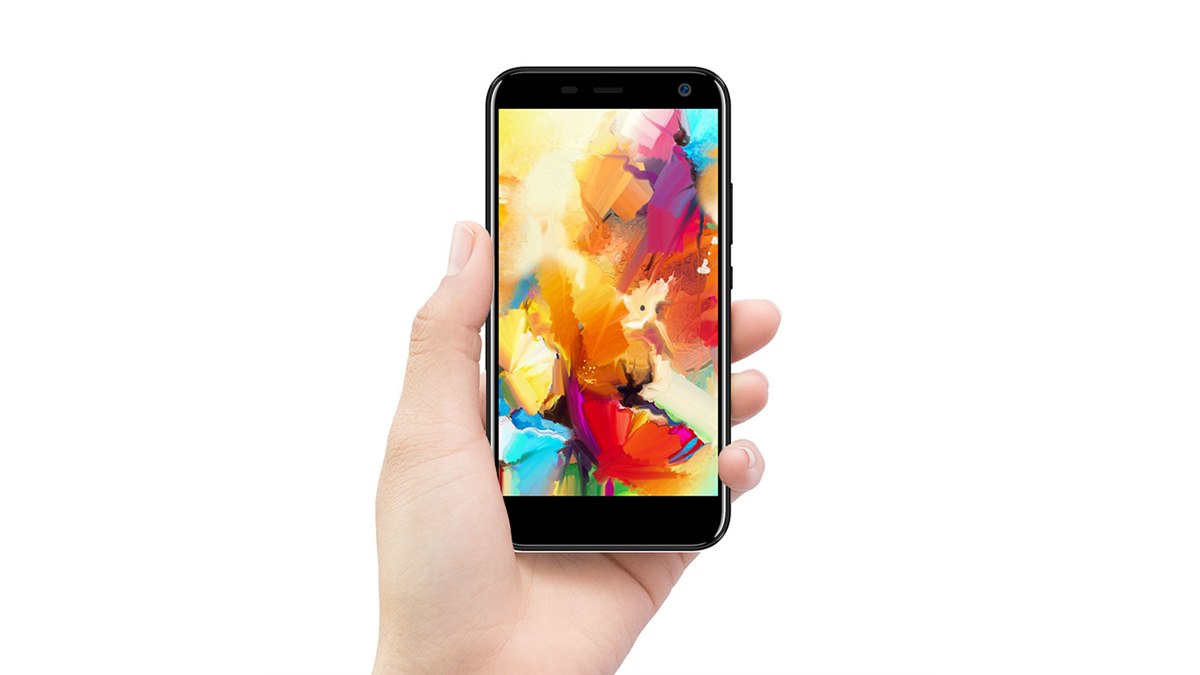 FREETEL、7色の着せ替えカバーが付属したエントリースマホ「Priori 5