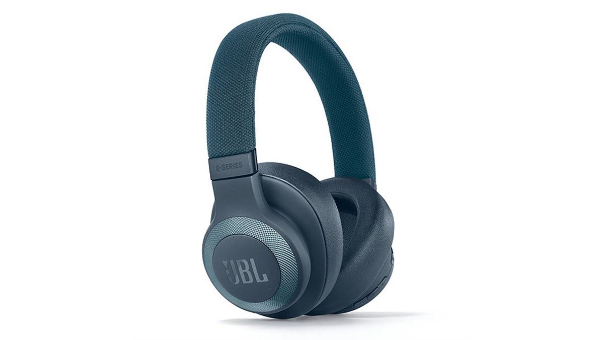 JBL、ノイズキャンセリング対応のBluetoothヘッドホン「E65BTNC