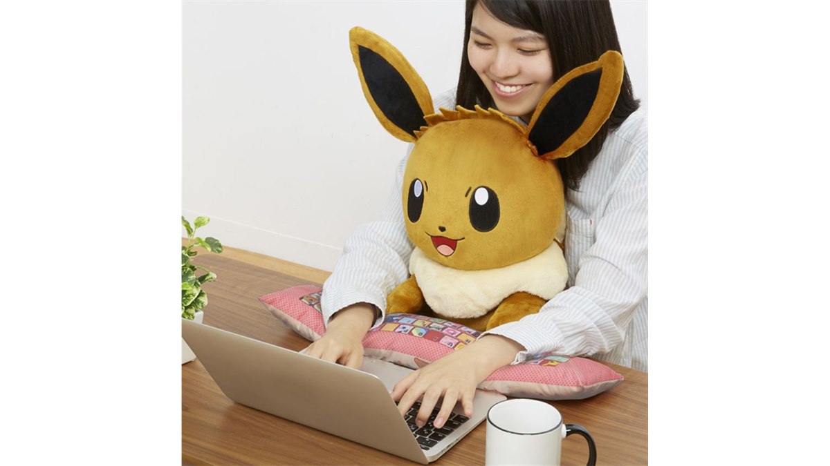 イーブイ　PCクッション　ぬいぐるみ　ポケモン Amazon.co.jp: 三英貿易 ポケットモンスター ALL STAR