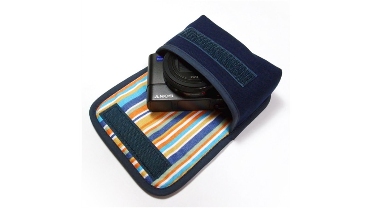 ソニー1型コンデジ「RX100 VI」向け、かさばらない布製ケースが