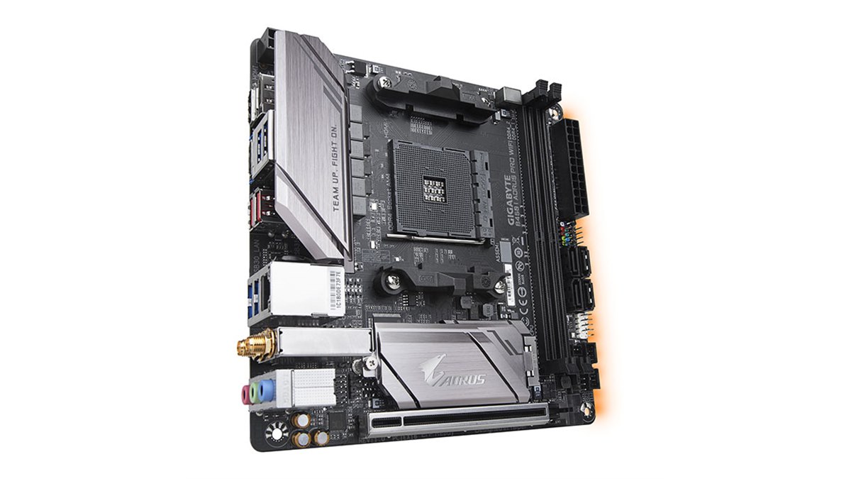 GIGABYTE mini-ITX マザーボード（AMD B450） 61zELY1SG3L._AC_SY200_QL15_.jpg