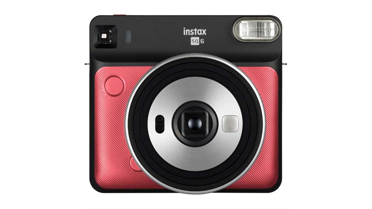 富士フイルム、スクエアフィルムの「インスタックス スクエア