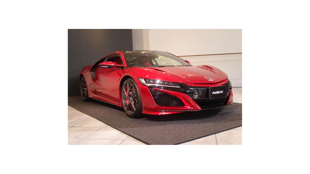 走りに磨きをかけた新「ホンダNSX」がデビュー - 価格.com