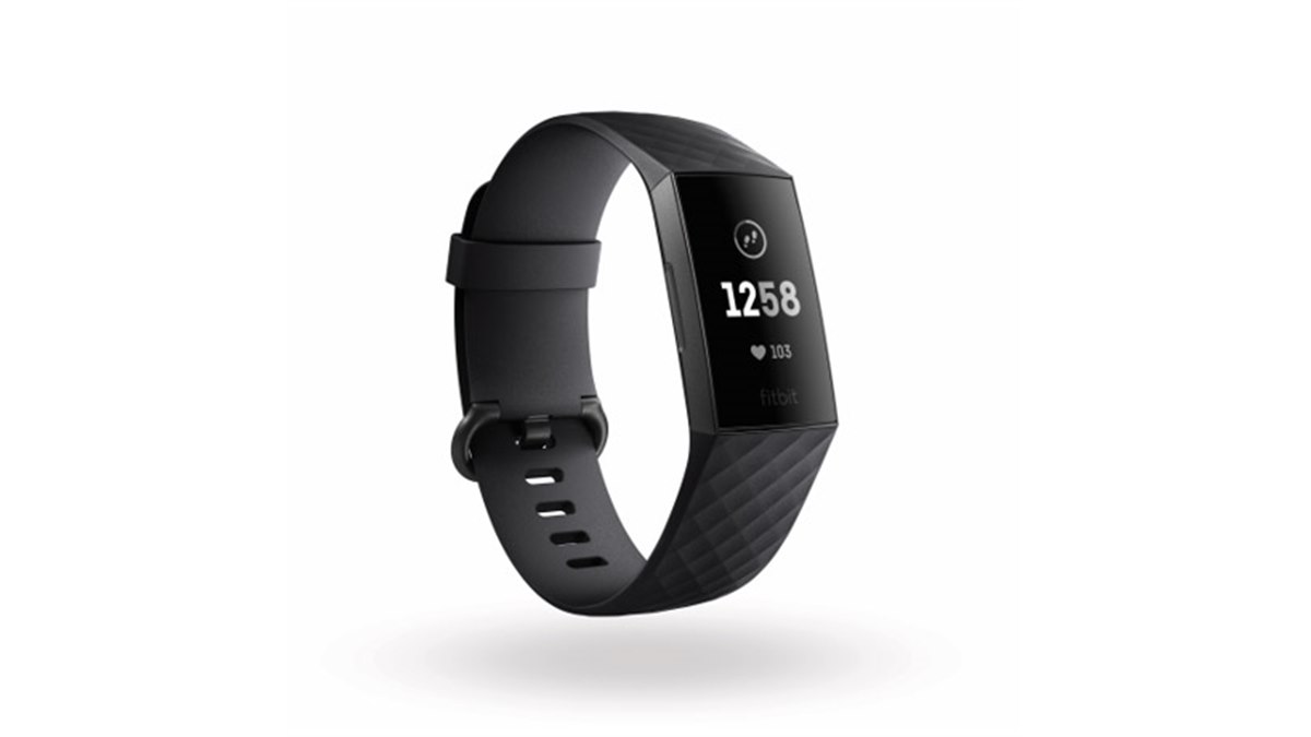 フィットビット、防水50mの「Fitbit Charge 3」を日本で発売開始