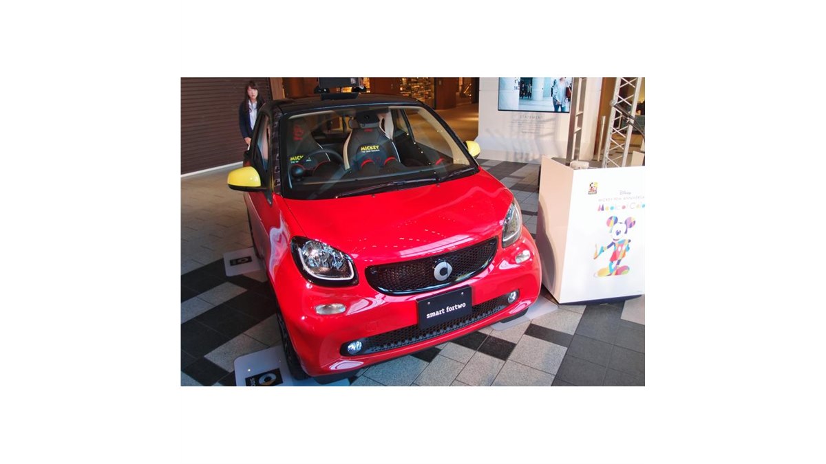 ※限定生産品※ミッキーマウス　アルマーニシリーズ　ファイヤーマン ミッキーマウス柄の「スマート・フォーツー」限定発売 - 価格.com