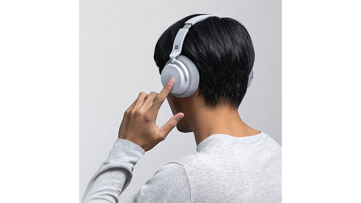 マイクロソフト、「Surface Headphones」を1月29日より国内発売 - 価格.com