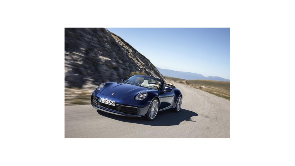 新型「ポルシェ911カブリオレ」がデビュー - 価格.com