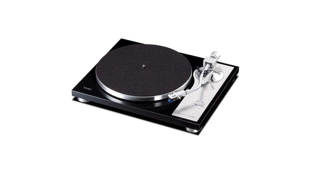 TEAC ターンテーブル　レコード TEAC、薄型のブラシレスDCモーターを搭載したターンテーブル「TN