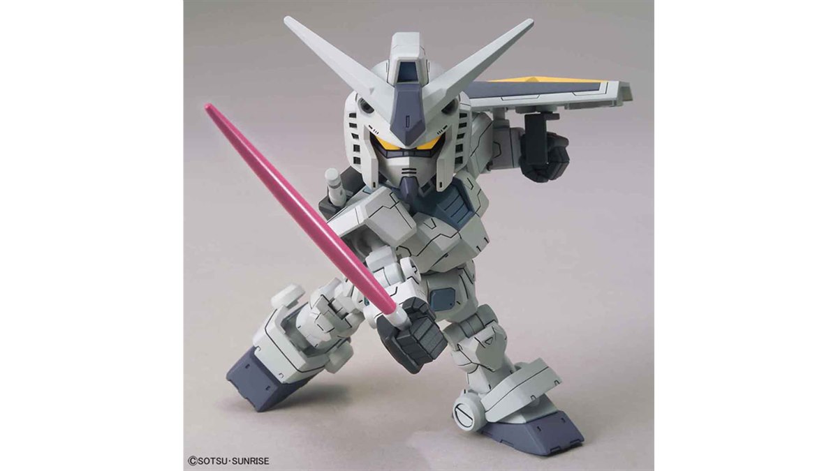 G-3カラーのスペシャル仕様「ガンダム」、クロスシルエット