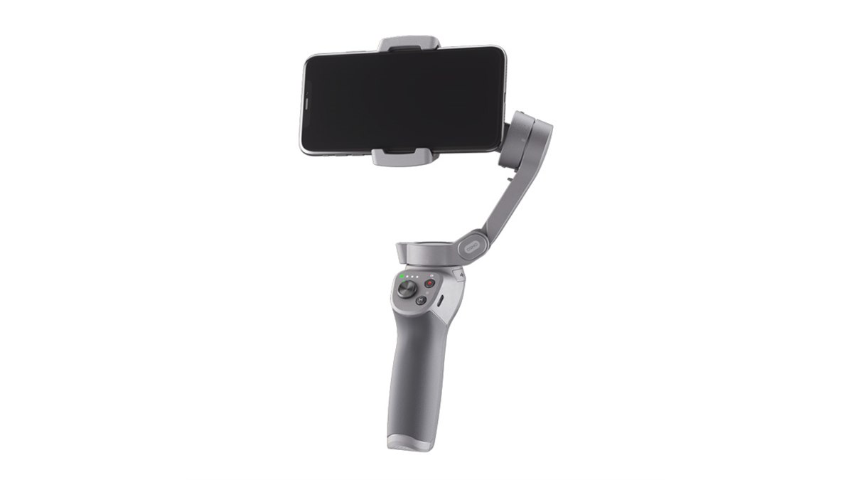 DJI、折りたたみ式設計のスマホ用スタビライザー「Osmo Mobile 3