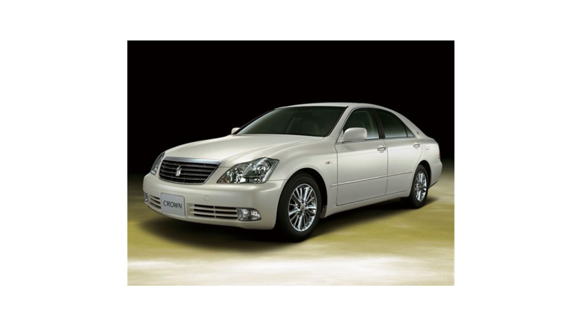 トヨタ「18系クラウン」1/24模型、ロイヤルサルーン/アスリート選択式