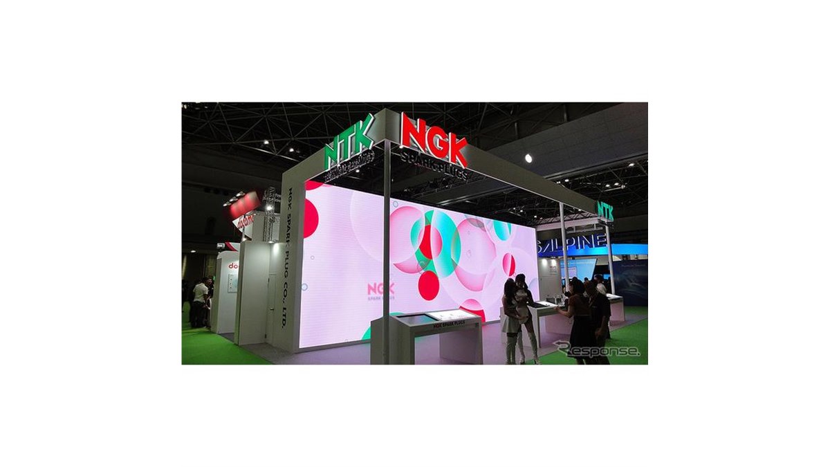 次世代自動車むけセラミック製基盤など、プロトタイプを展示する日本