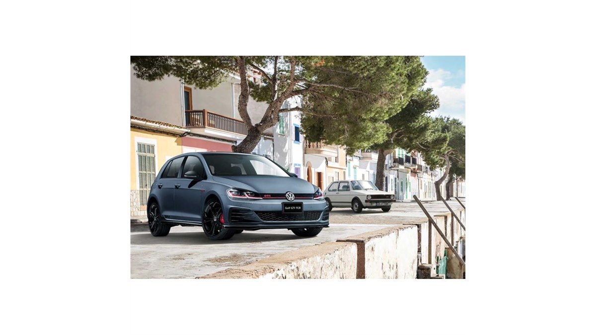 フォルクスワーゲンがWTCRマシンの公道バージョン「ゴルフGTI
