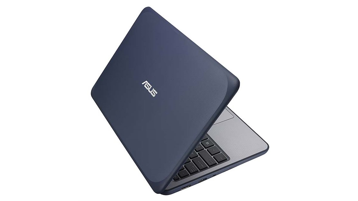 ASUS 小型11.6型ノートパソコン Windows11 Office2021 ASUS、ファンレス設計の11.6型/14型/15.6型ノートPC - PC Watch