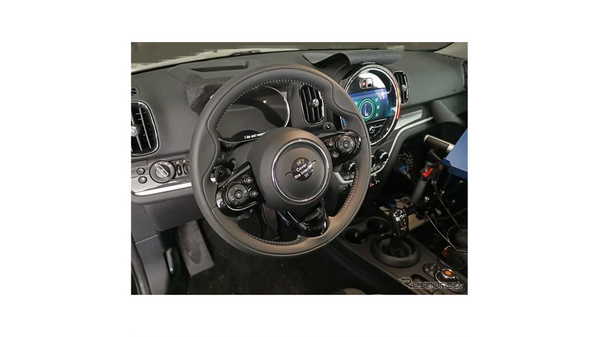 MINI クロスオーバー 改良新型、コックピット＆ユニオンジャック