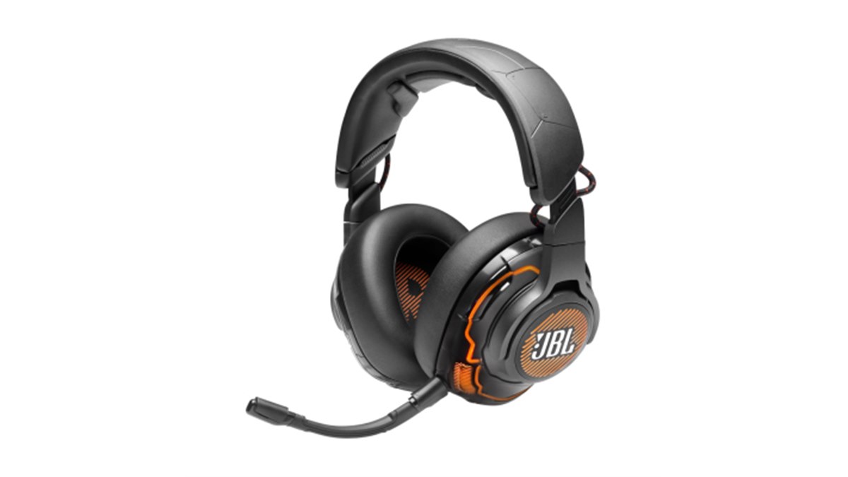 JBL、ヘッドトラッキング機能搭載のゲーミングヘッドセット「Quantum