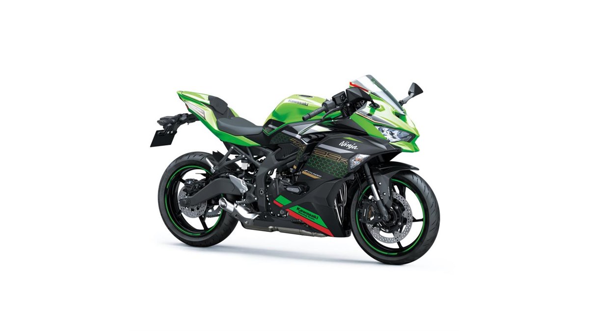 カワサキから新型二輪モデル「ニンジャZX-25R」が登場 250cc 4気筒マシンがついに復活 - 価格.com