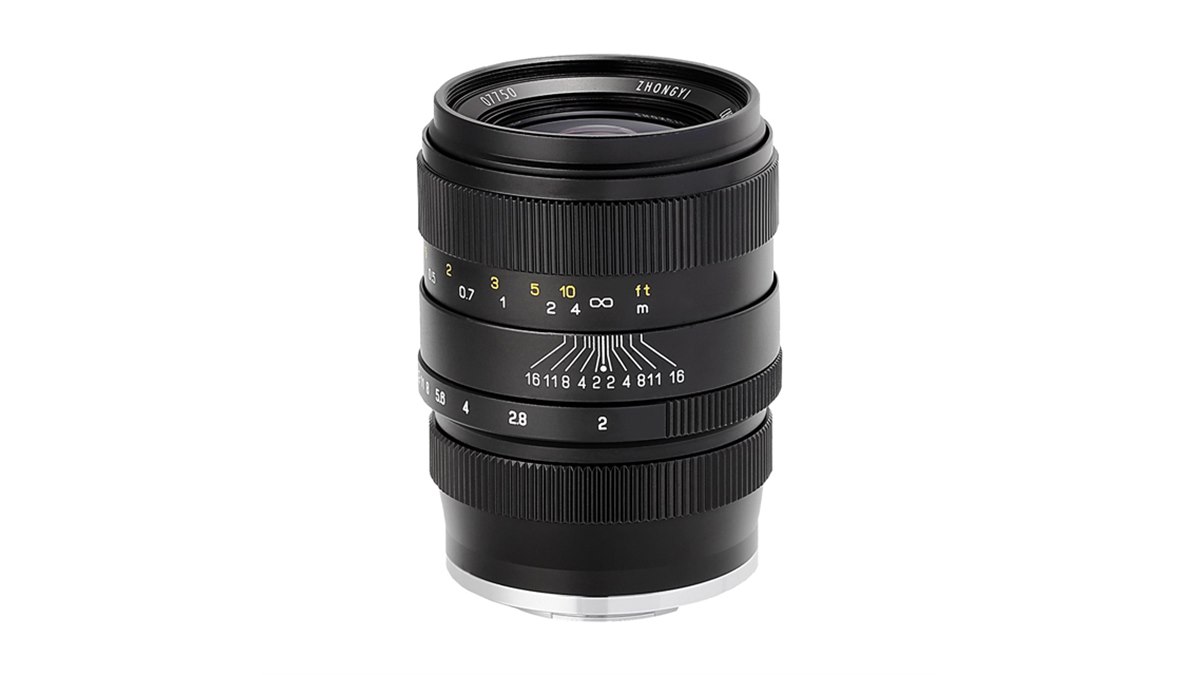 中一光学、「CREATOR 35mm F2/85mm F2/135mm F2.8 II」にXマウント追加