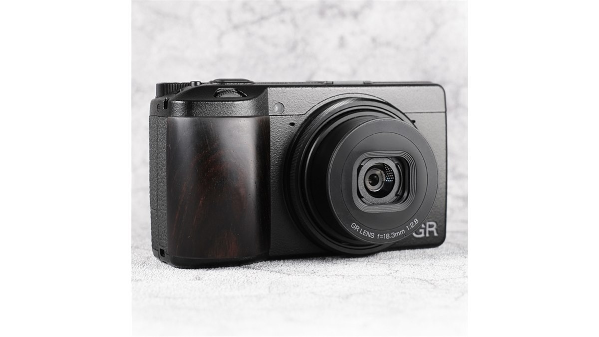 焦点工房、RICOH GR III用/FUJIFILM Xシリーズ用のカメラウッド