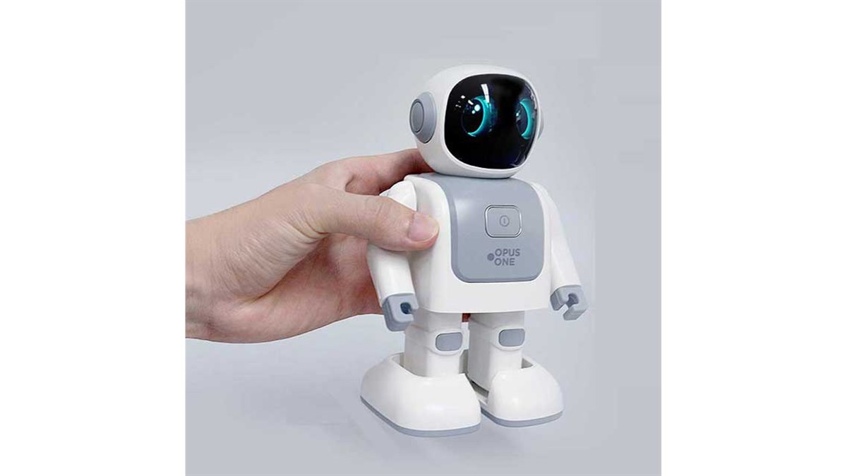 曲調に合わせてダンス、Bluetooth対応の踊るロボットスピーカー
