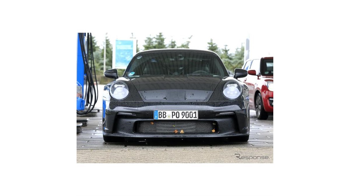 ついに最終デザイン露出…ポルシェ 911 GT3 次期型、6速MT装備で年内